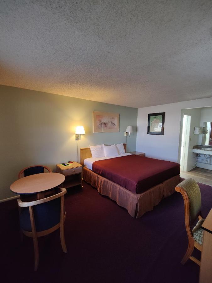 Motel 8 Уилкокс Екстериор снимка